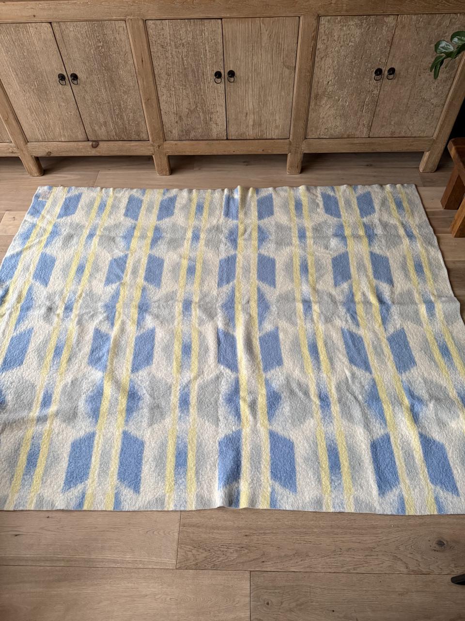 100% scheerwol deken WALRA L 217cm X B 176cm