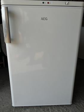 Als nieuw en uitstekend werkende AEG tafelmodel vrieskast – A+++