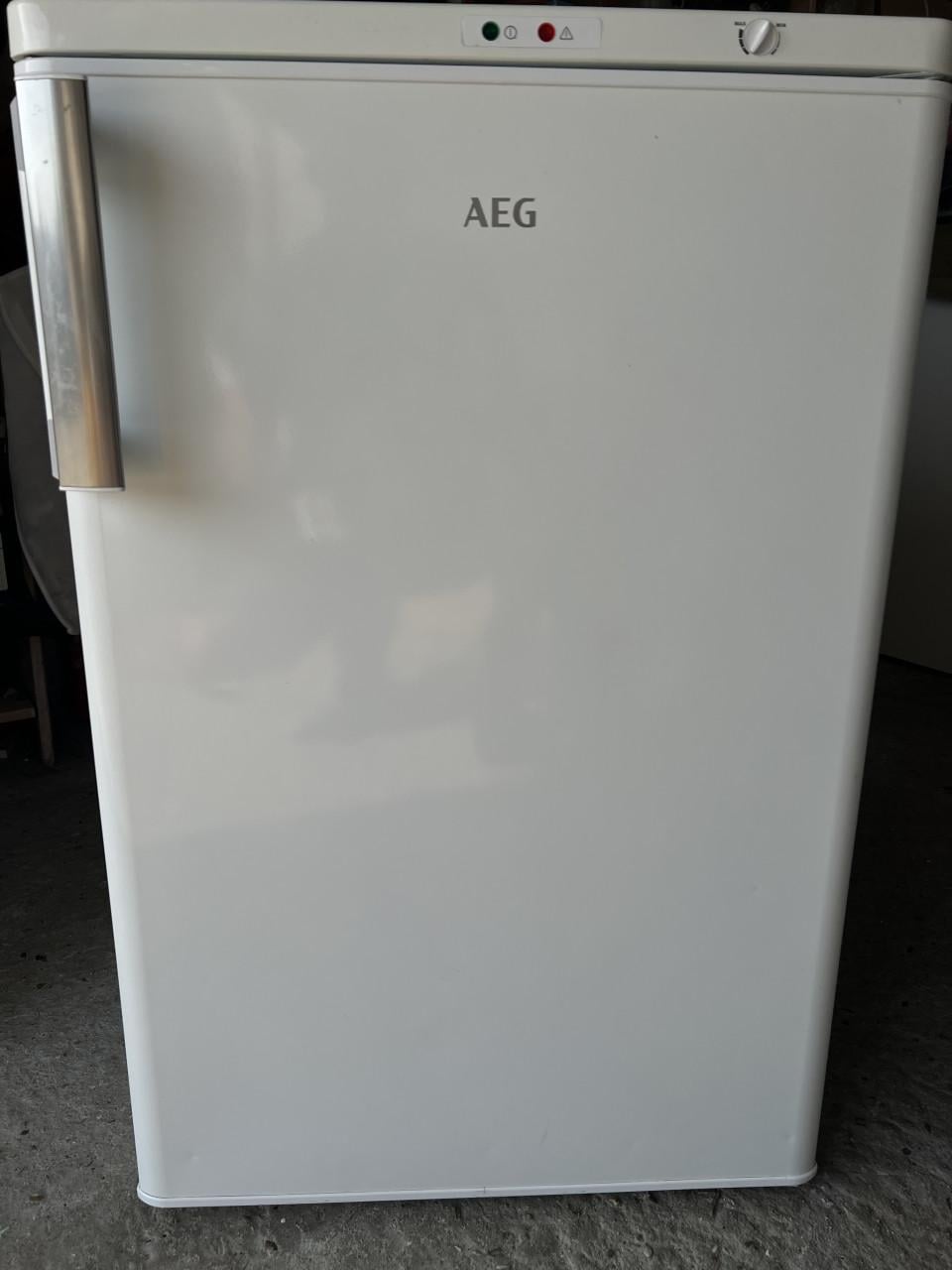 Als nieuw en uitstekend werkende AEG tafelmodel vrieskast – A+++