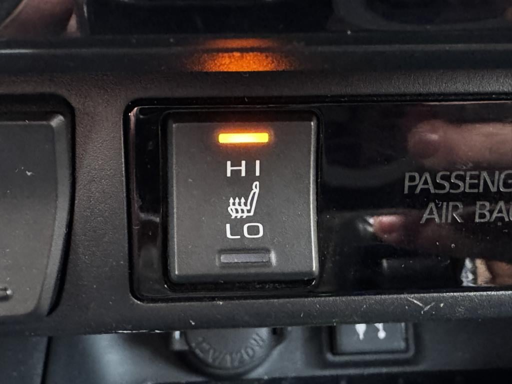 Toyota Rav4 2.5 hybrid style | navigatie | trekhaak | bi-tone |