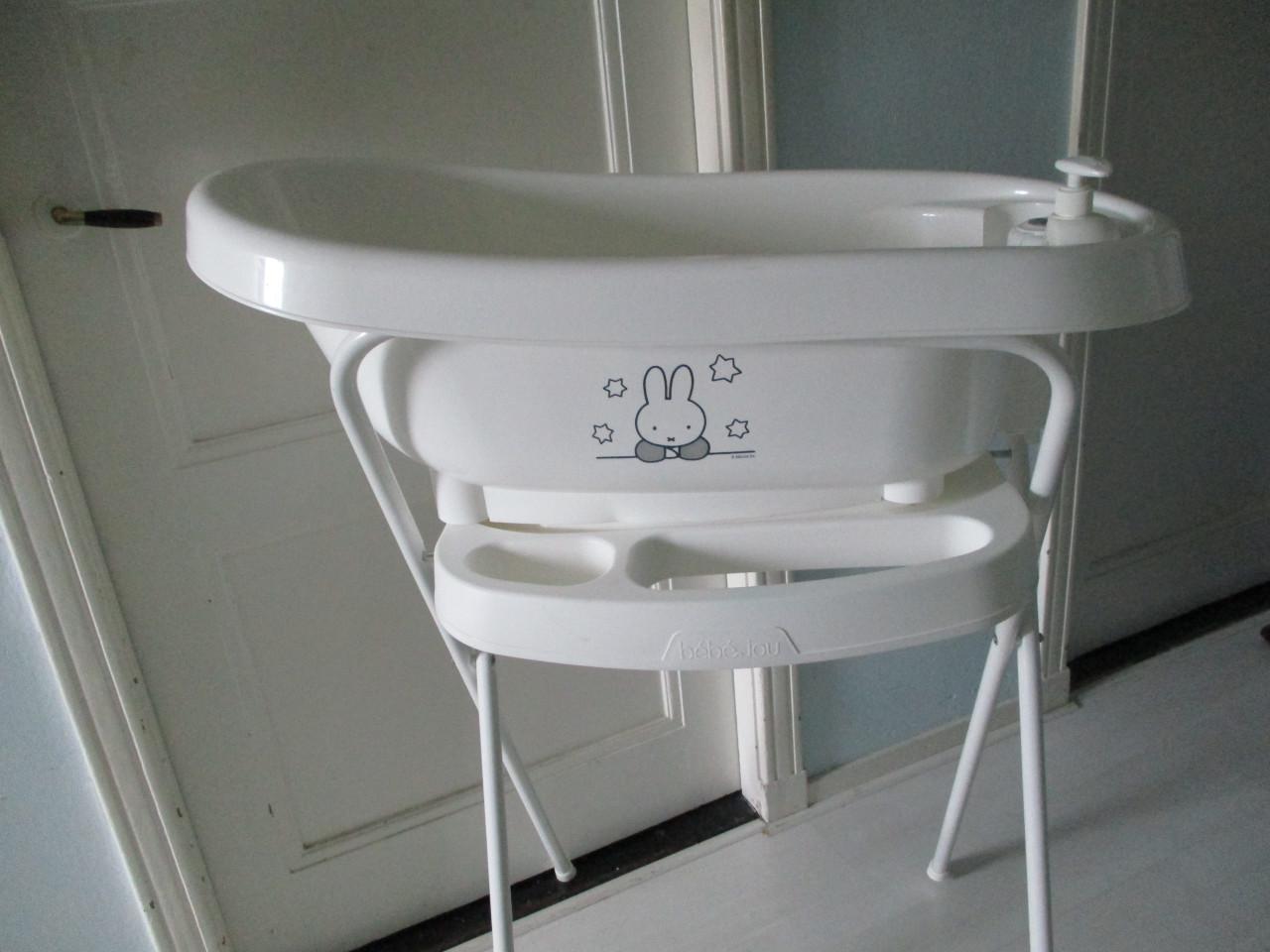 Te koop baby badje met steun