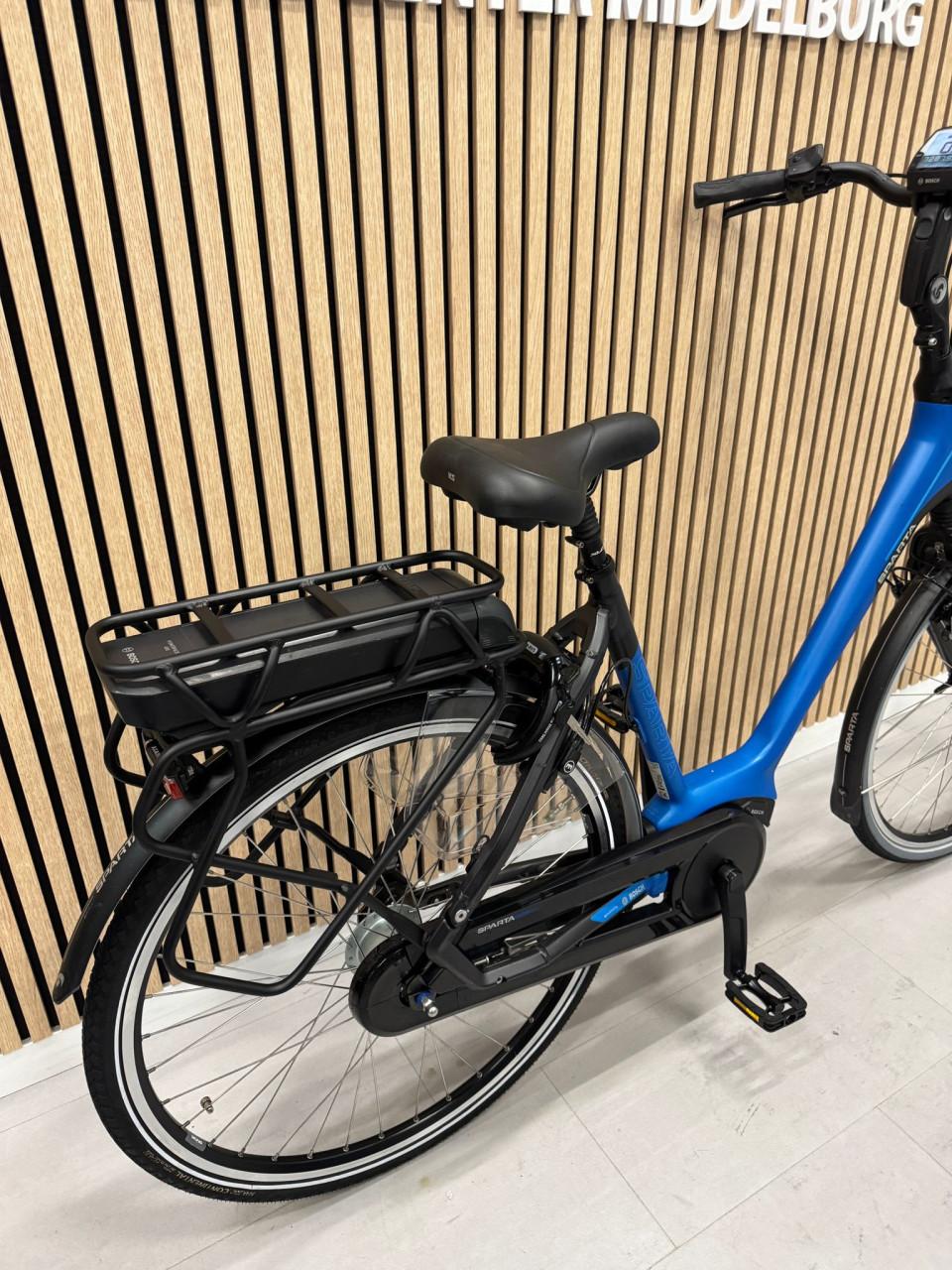 Sparta M8B Bosch Active Line Pus 53CM 400Wh