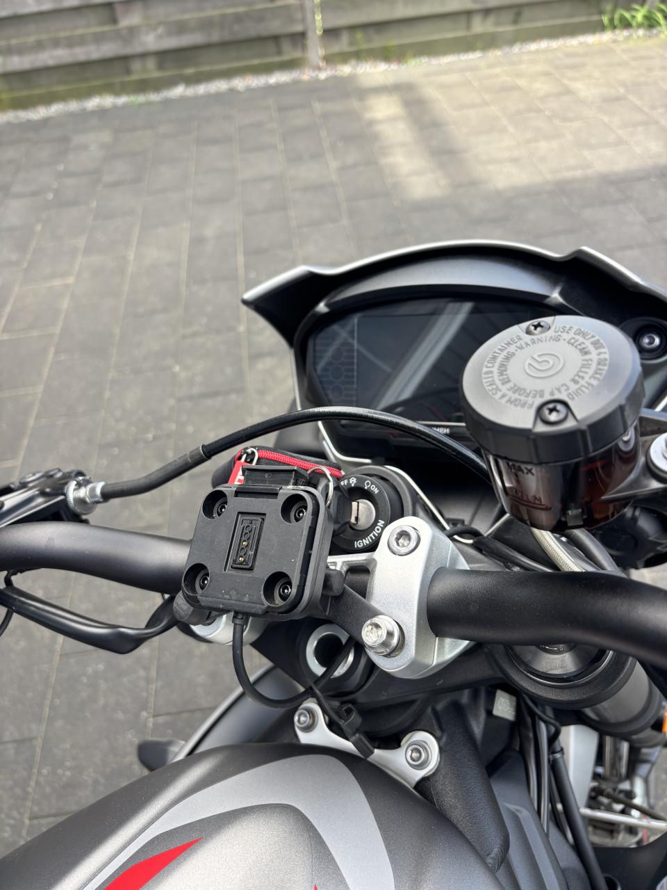 Triumph Street Triple 765 RS Matt silver (2018/10.000 KM)