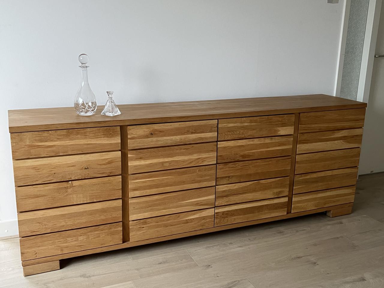 Mooi massief houten dressoir