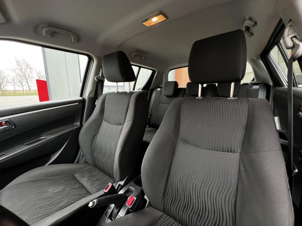 Suzuki Swift 1.2 comfort easss apple carplay / android auto stoelverwarming