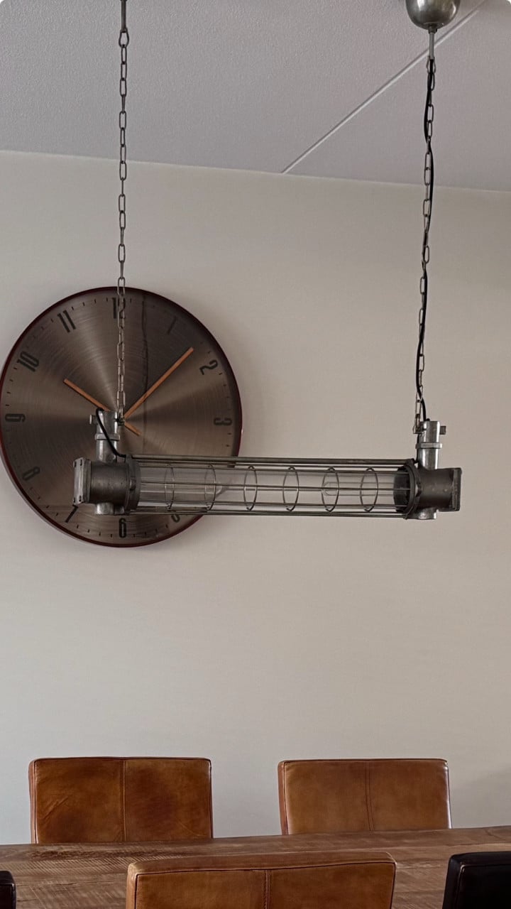 Industriële hanglamp eettafel
