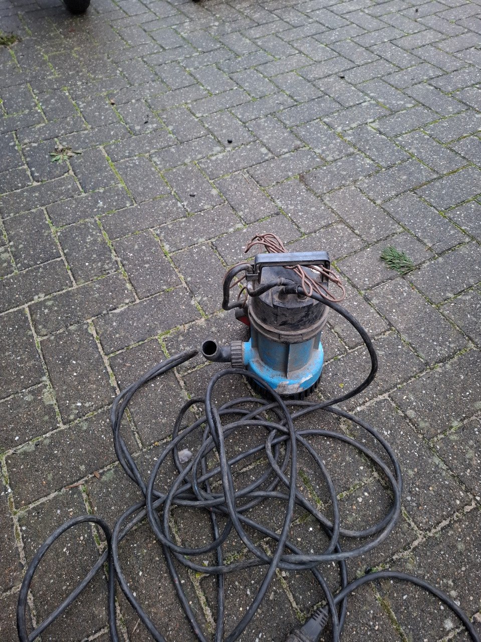 Dompel pomp