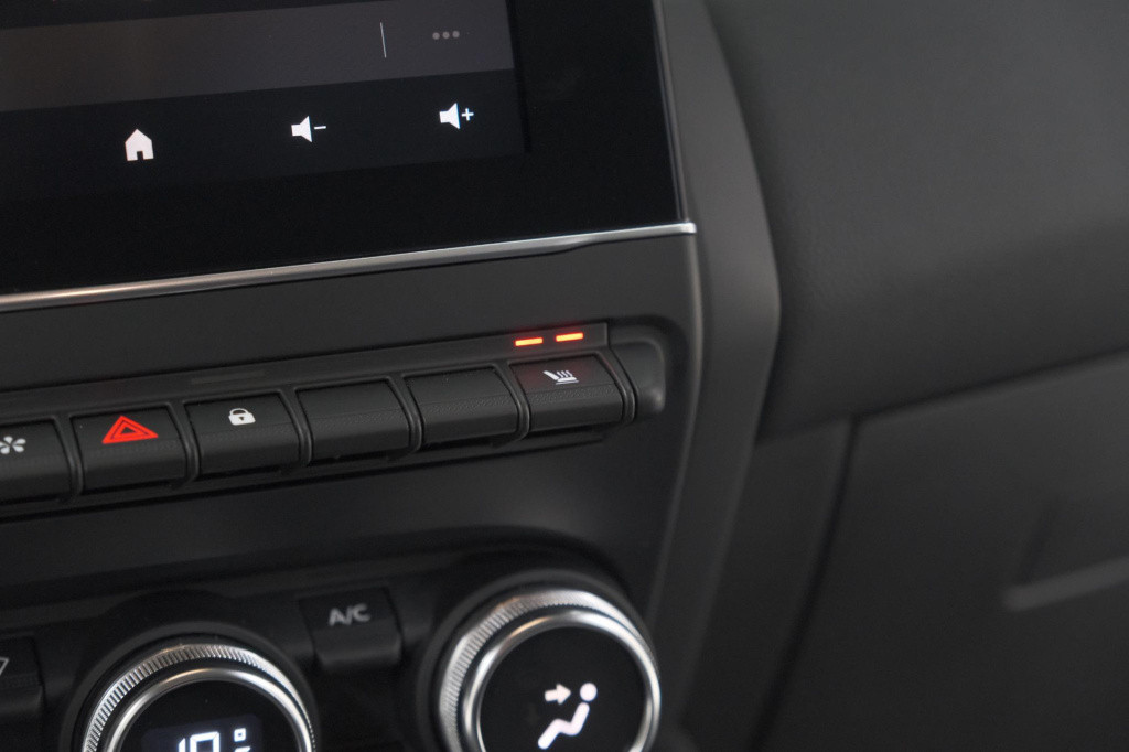 Renault Captur mild hybrid 140 edc techno | camera | 9.3 inch scherm | appl