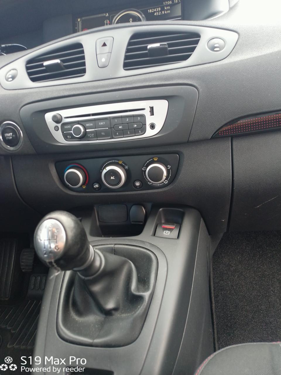 Nette Renault Scenic