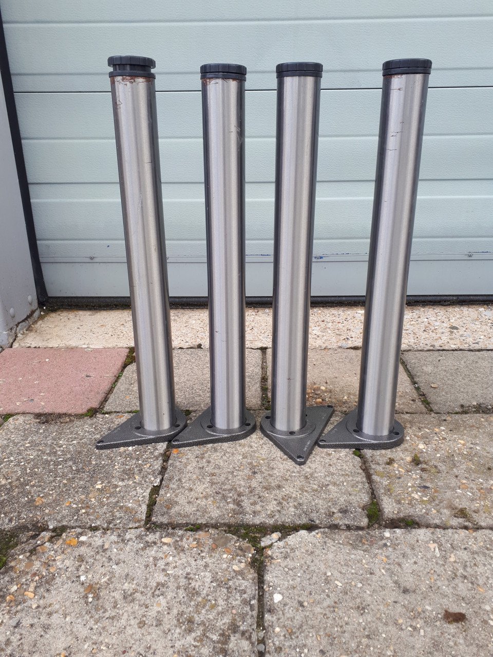 Metalen tafelpoten