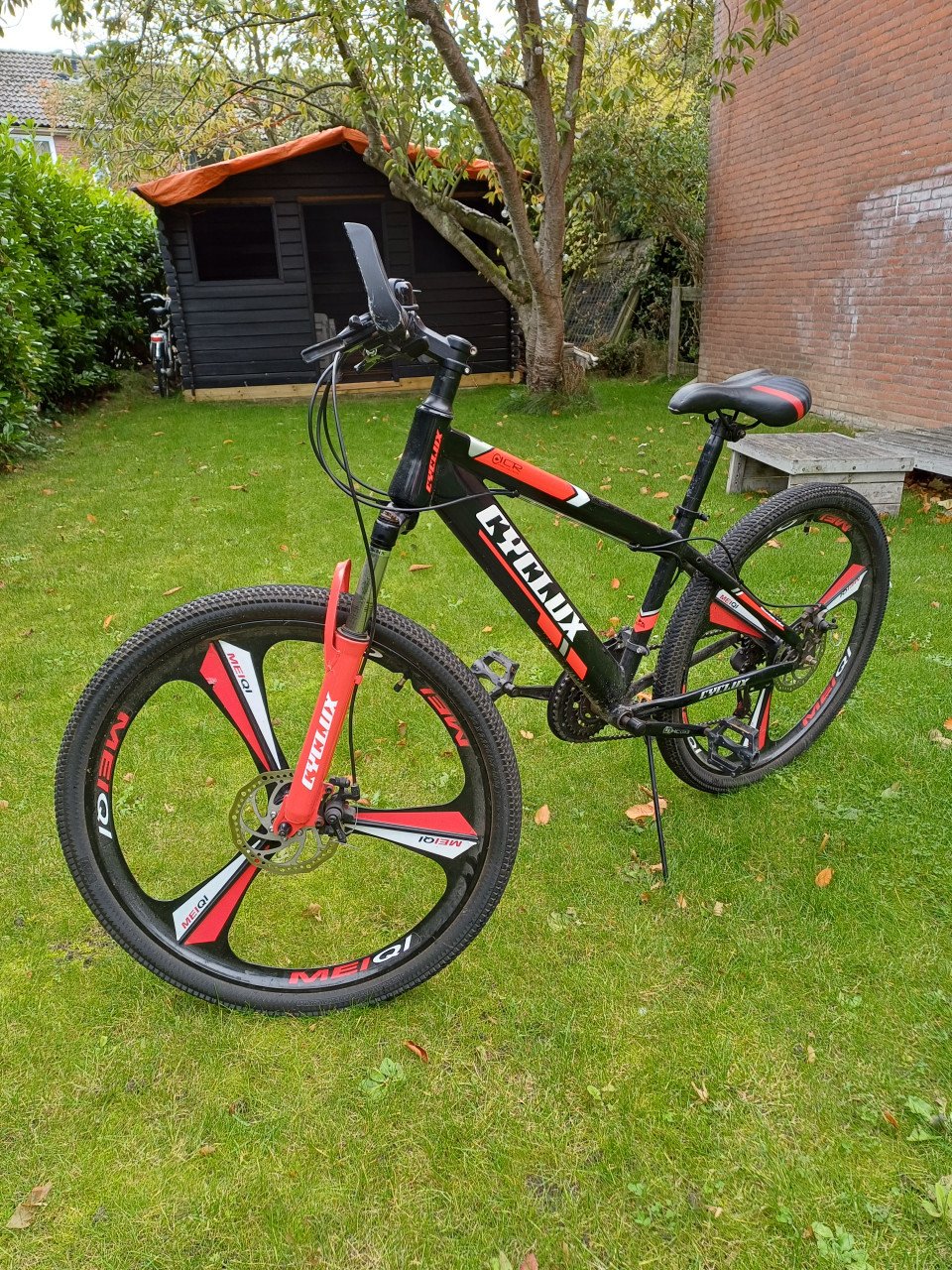 Cyclux jongens MTB 26 inch rood/zwart