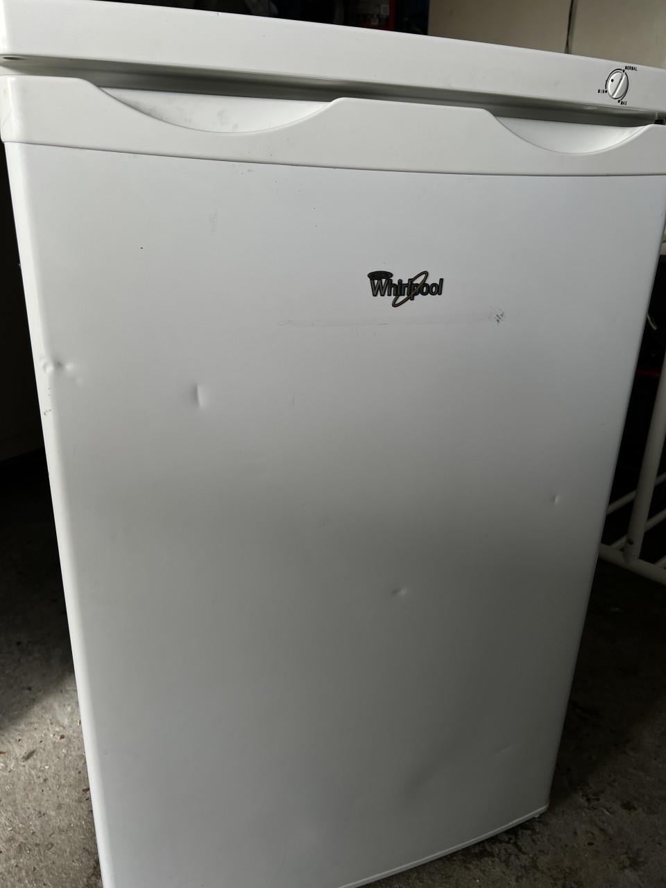 Tafelmodel vrieskast 85x55 cm. Vriezer Inhoud 91 liter