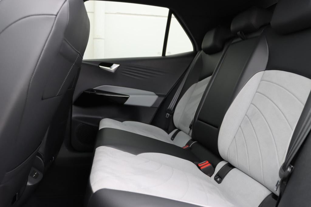 Volkswagen Id.3 pro 58 kwh | soh 94,9% |