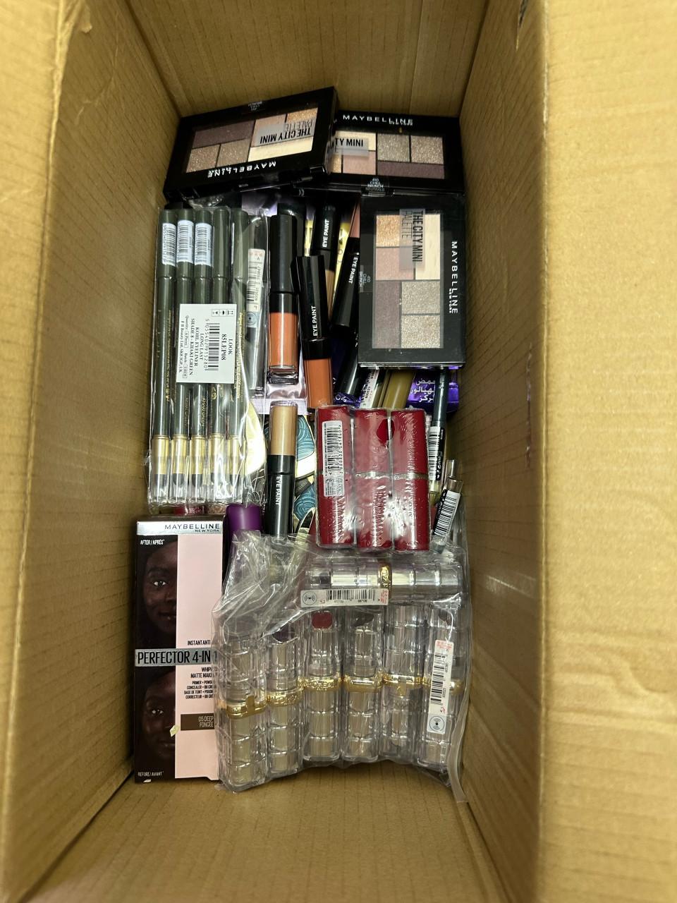 Make-up loreal maybelline 100 stuks