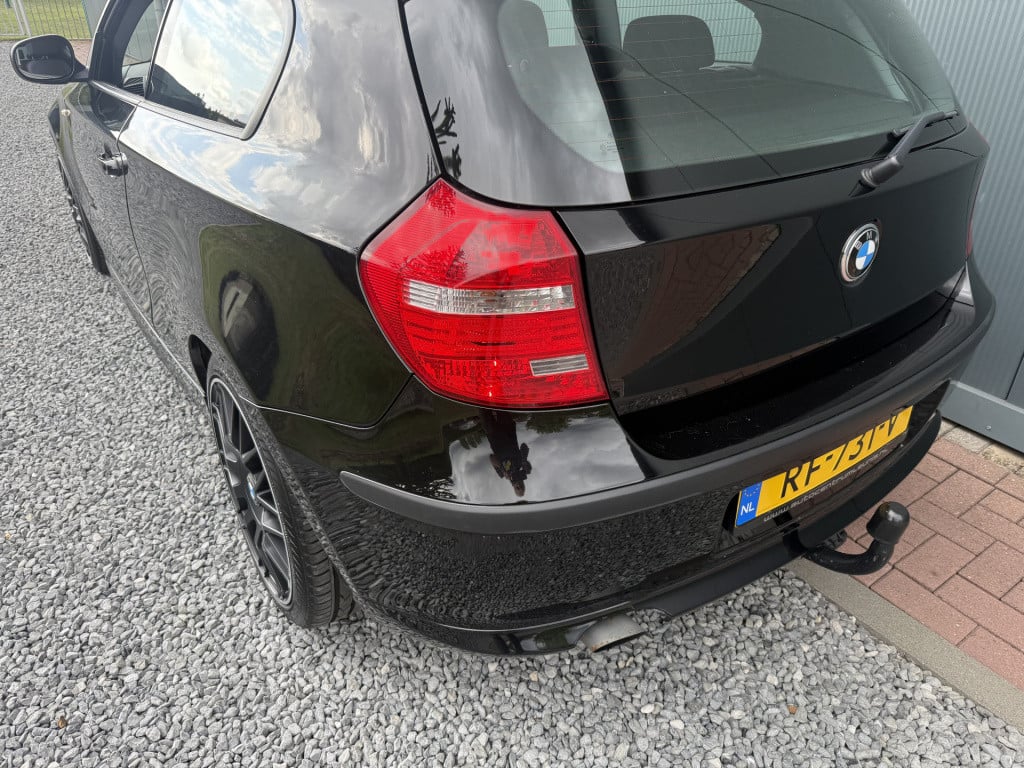 BMW 1 Serie 116i 2.0 122pk executive 3-drs