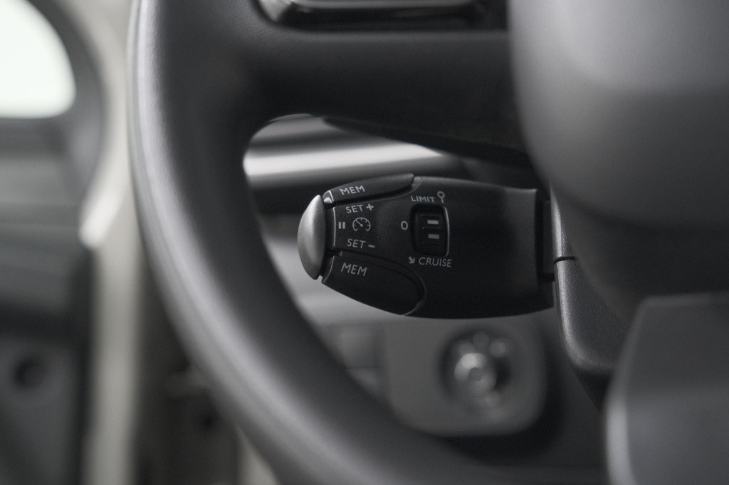 Citroen C3 puretech 82 feel edition | allseason banden | climate control | 