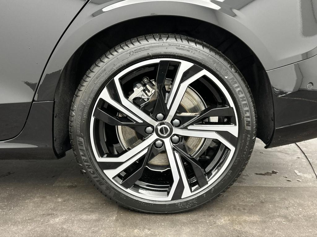 Volvo V60 t8 awd gt ultra dark performance edition