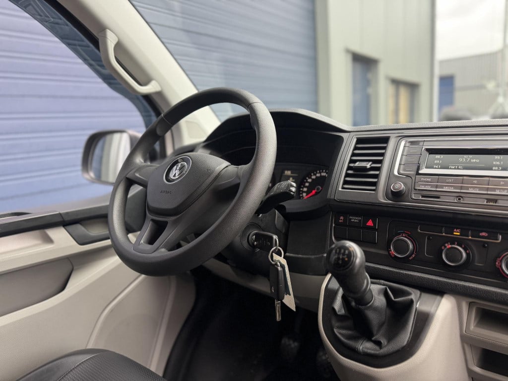 Volkswagen Transporter 2.0 tdi l2h1 trendline dubbel cabine / airco / leer 