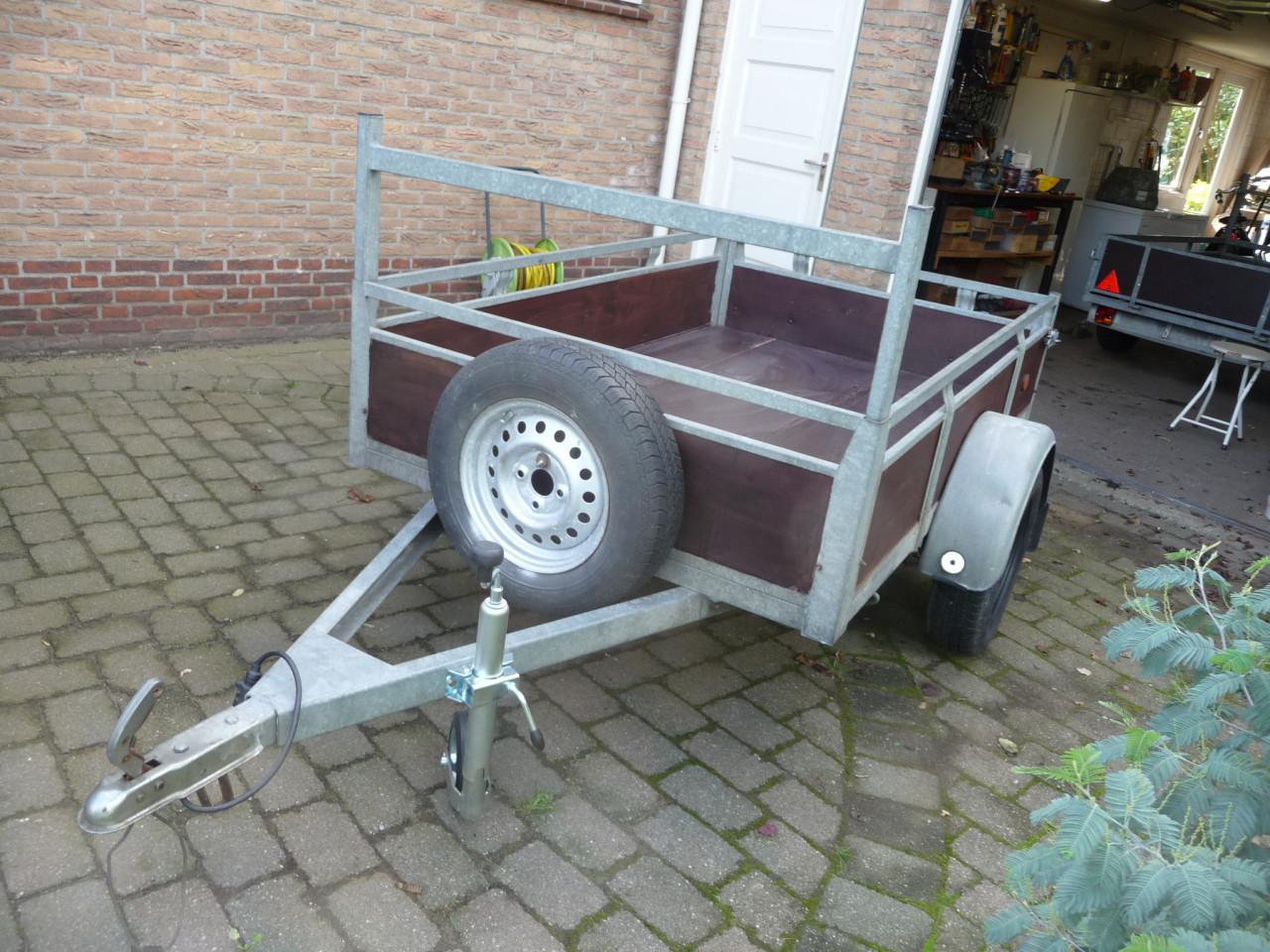 TE KOOP ONGEREMDE ENKELASSER