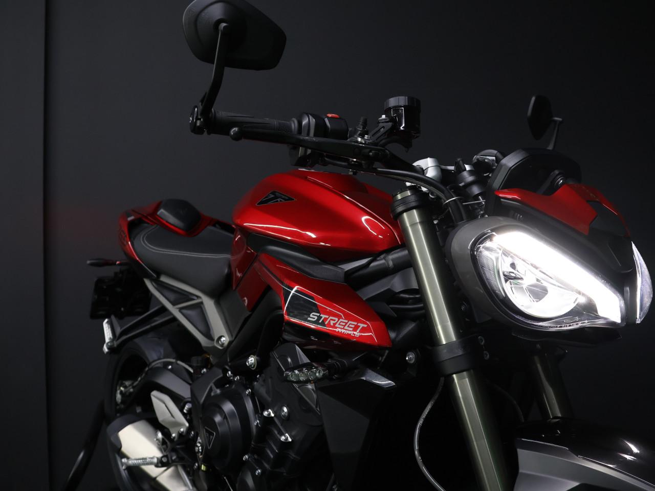 STREET TRIPLE 765 RS | Carnival Red