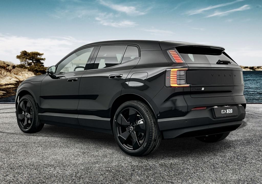 Volvo Ex30 p5 extended range ultra black edition | 272 pk |
