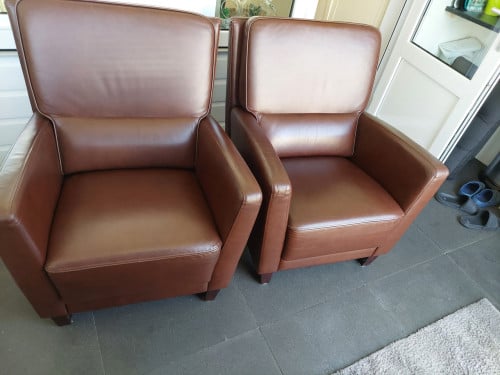Te koop 2 heel mooie leren stoelen