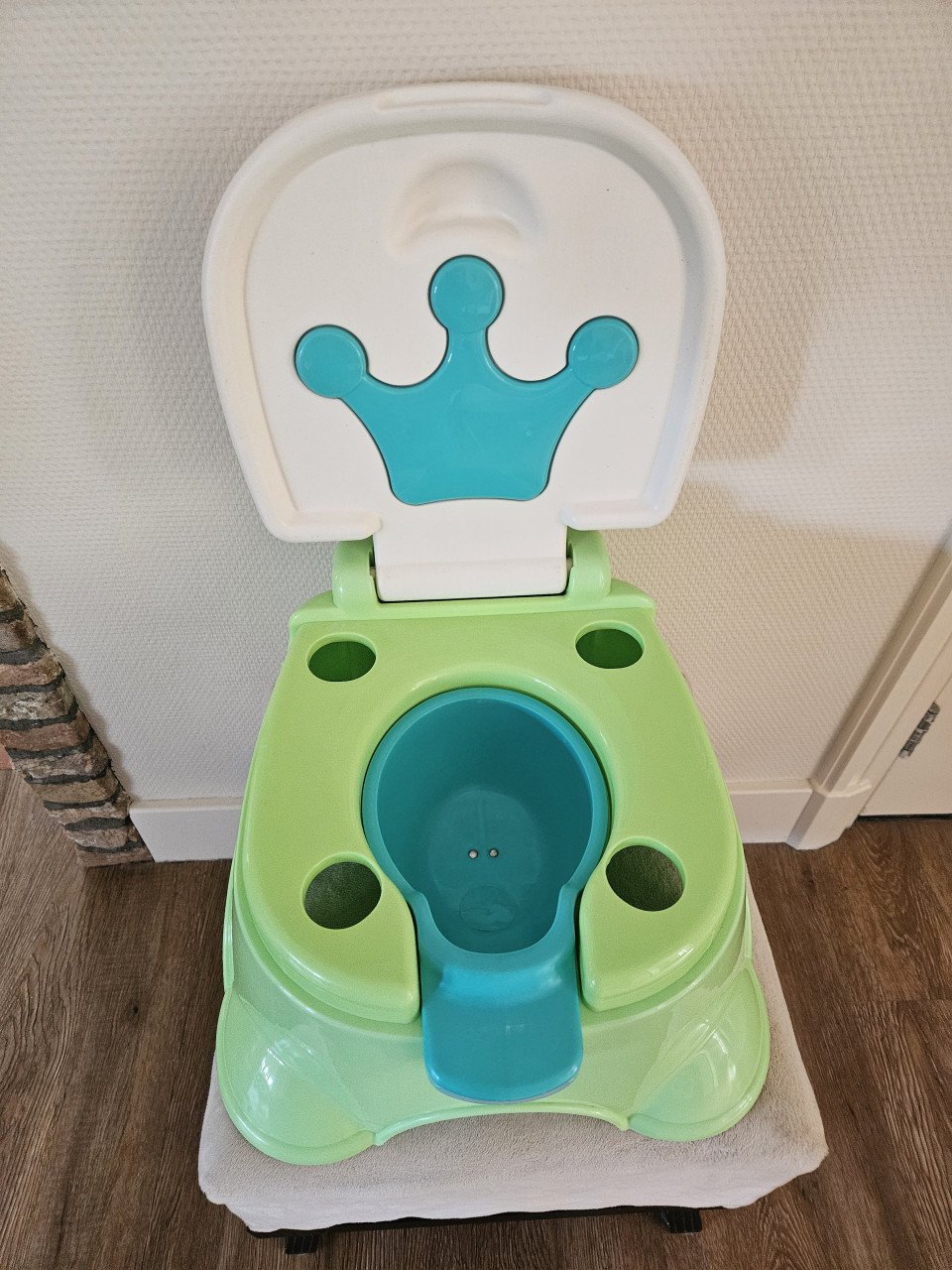 Te koop aangeboden leuk kinderpotje