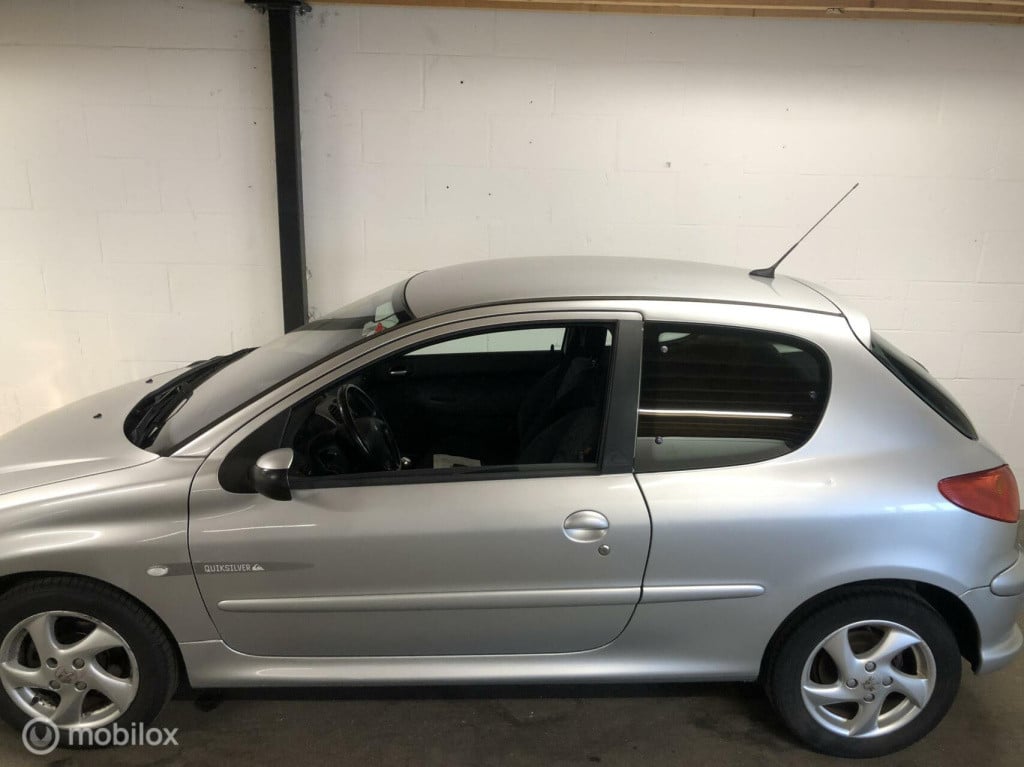 Peugeot 206 1.4-16v quiksilver