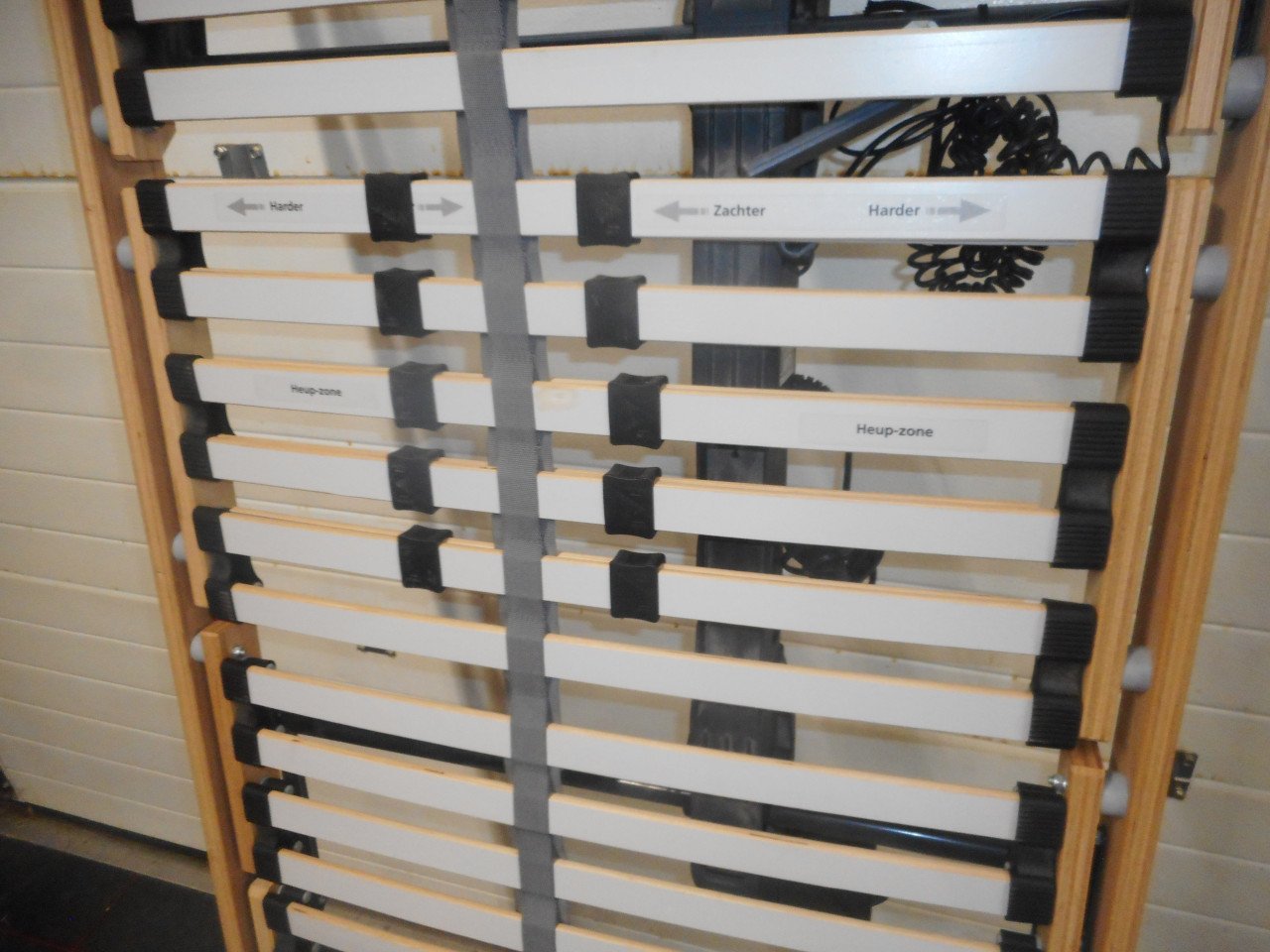 1 x Elektrisch verstelbare lattenbodems 79 x 206
