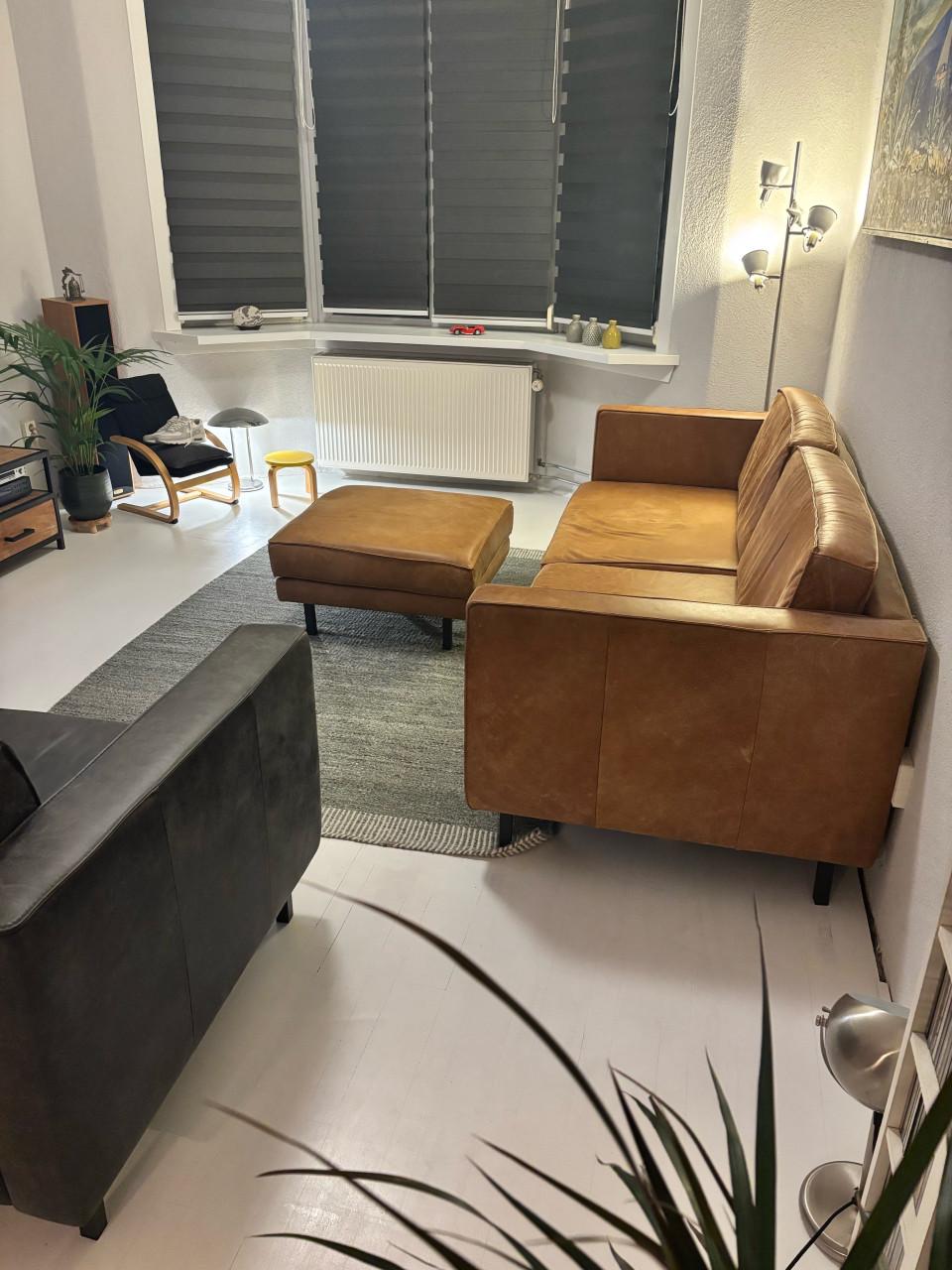 Echt lederen bankstel met hocker en bijpassende stoel