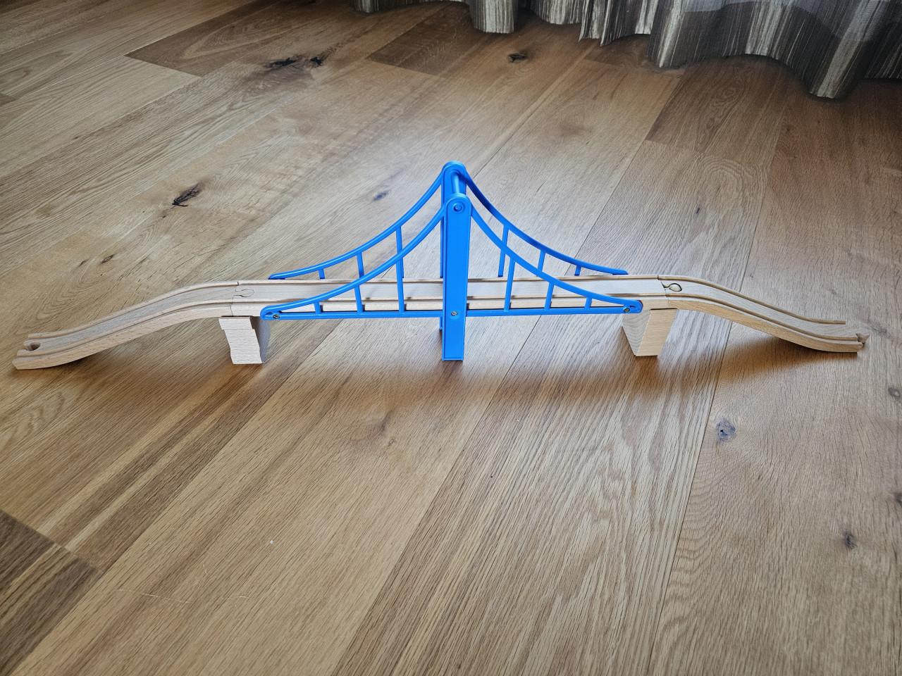 Houten treinbaan Brio en Eichhorn