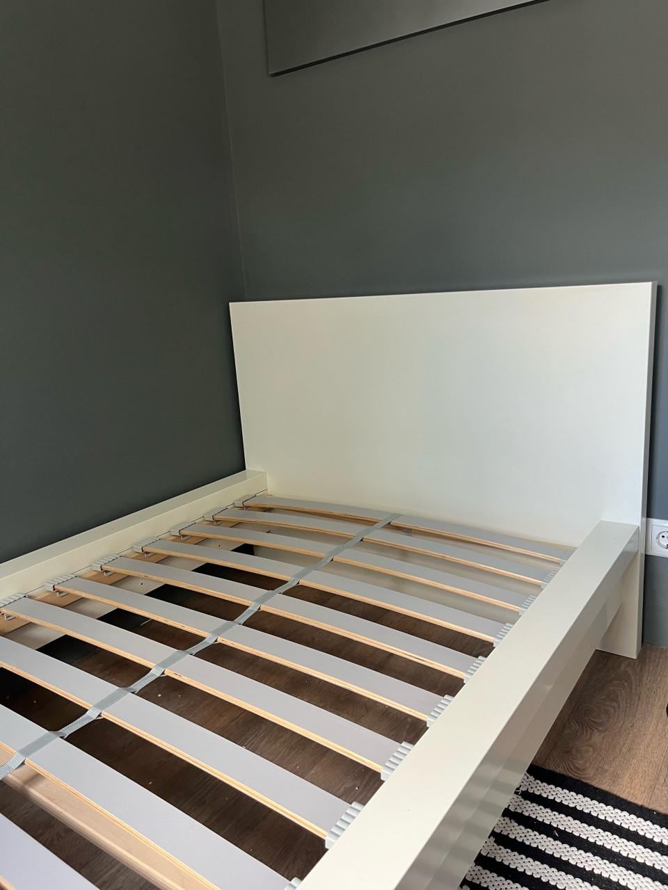 Eenpersoons bed Malm met lattenbodem