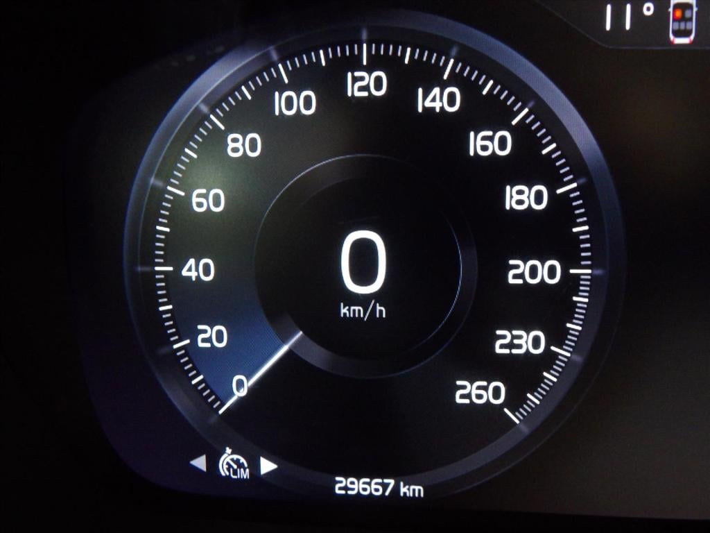 Volvo XC40 t5 plug-in hybrid 262pk aut plus dark