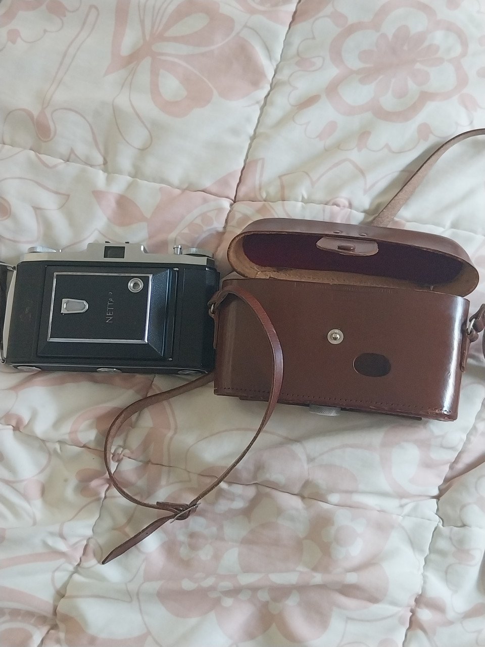FOTOTOESTEL ZEIS IKON met originele tas