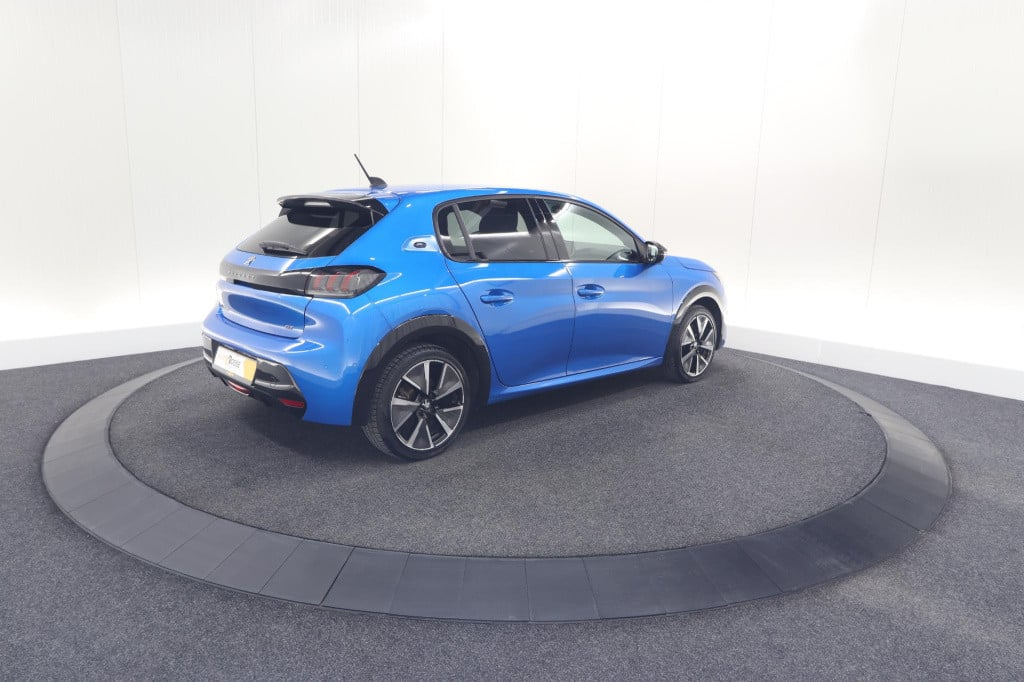 Peugeot 208 ev gt pack 50 kwh | camera | adapieve cruise control | stoelver