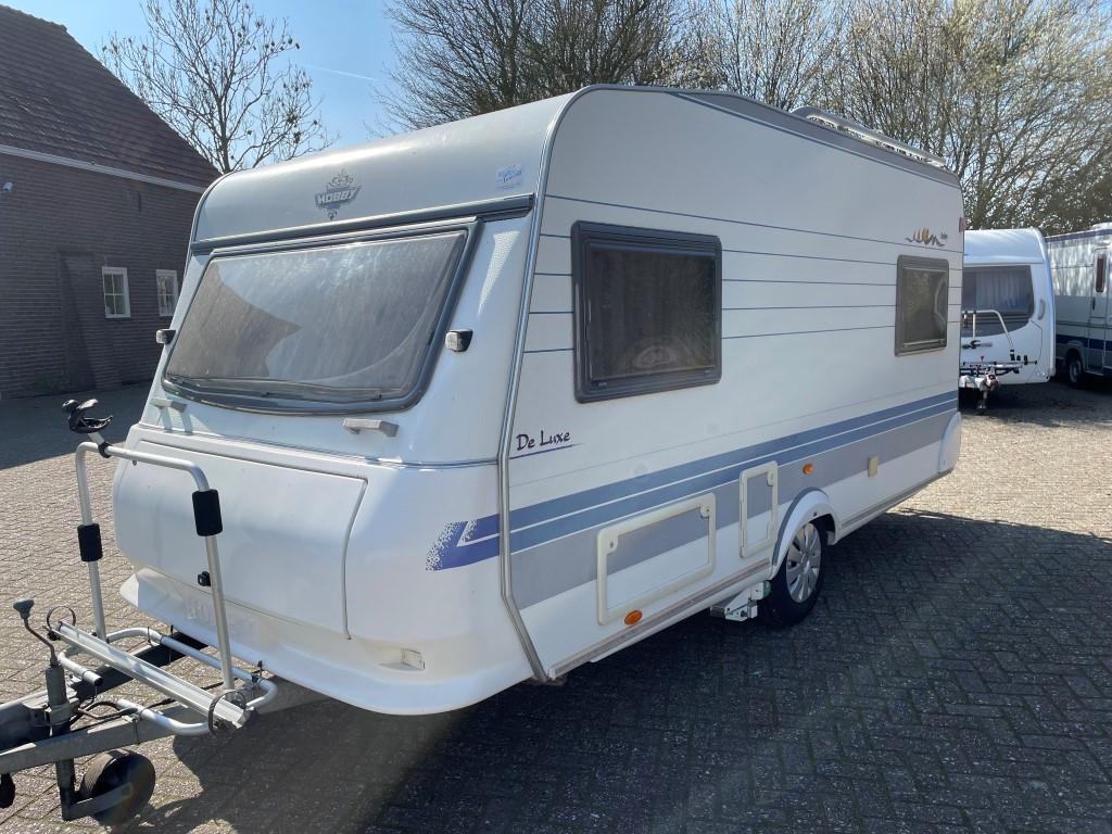 Hobby de Luxe 450 met mover