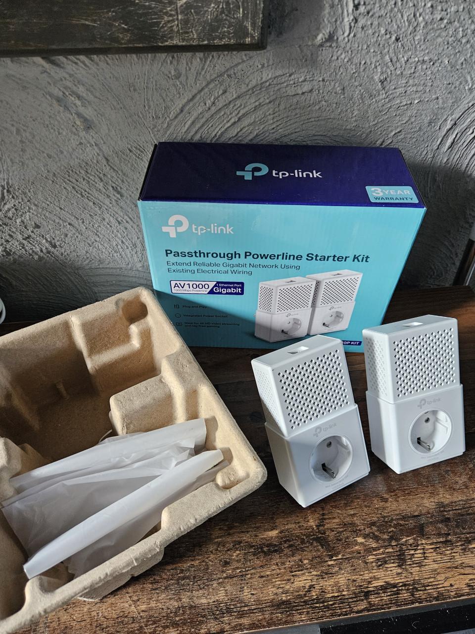 Zgan TP-Link TL-PA7010P KIT AV1000 Powerline Starter Kit