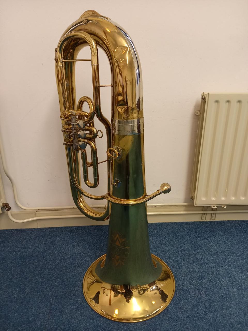 Tuba
