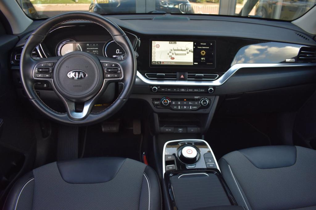 Kia E-niro dynamicline 64 kwh | soh 100% | dealer onderhouden | nap | apple