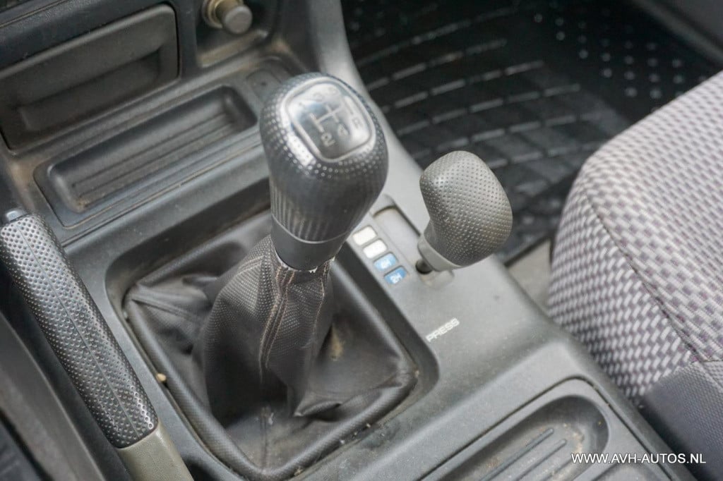 Mitsubishi Pajero 3.2 di-d glx hr, brandstofpomp niet goed!