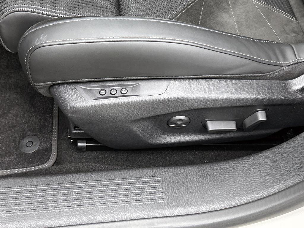Ds Ds 4 130pk automaat etoile | rijklaar | alcantara | elek. stoelverstelli