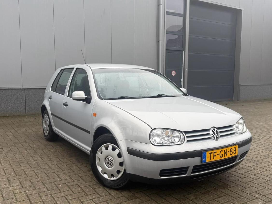 Volkswagen Golf 1.6 Trendline Vol Jaar Apk