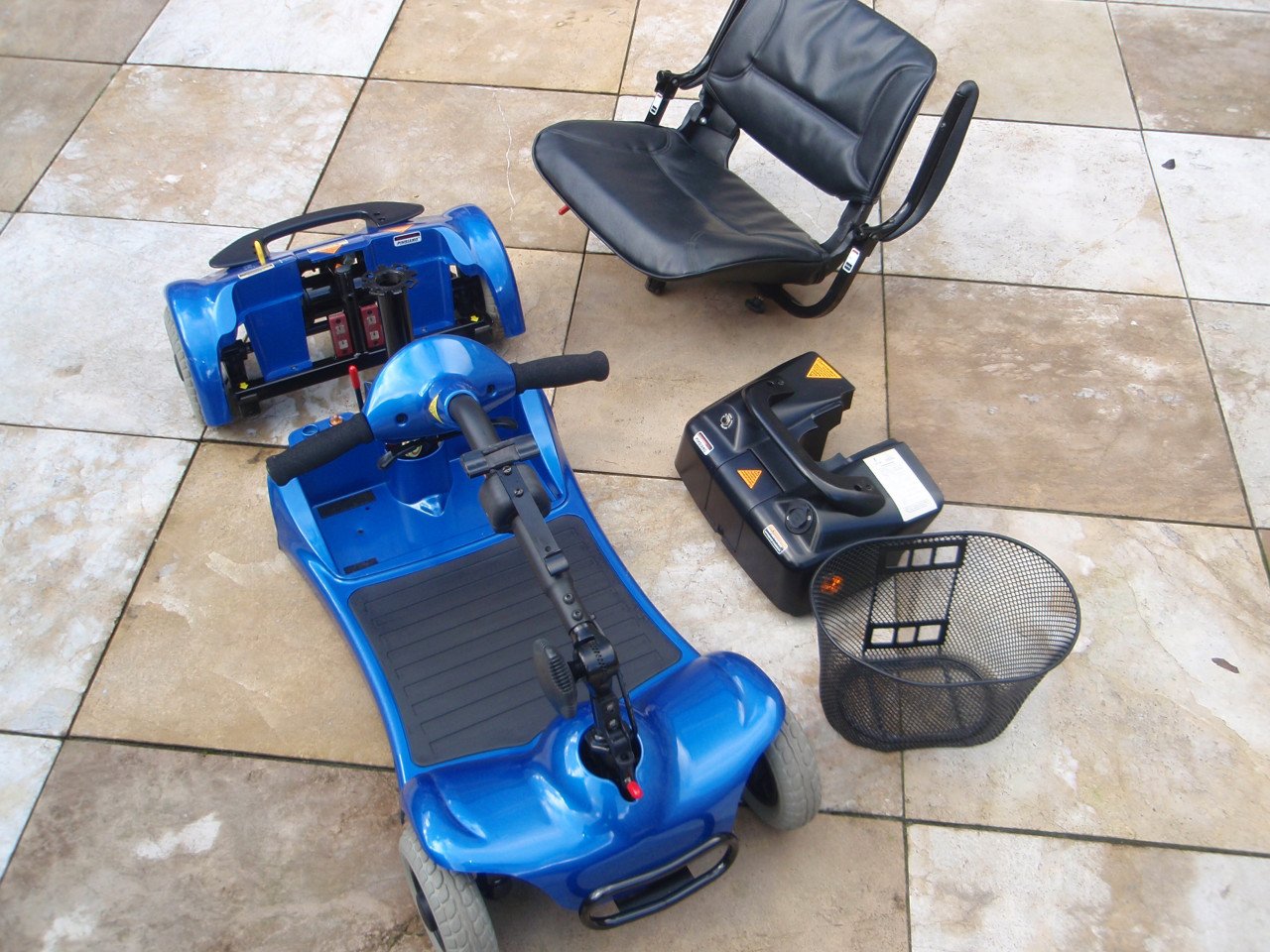 Opvouwbare Sterling 4wiel scootmobiel met afneembaar accupakket