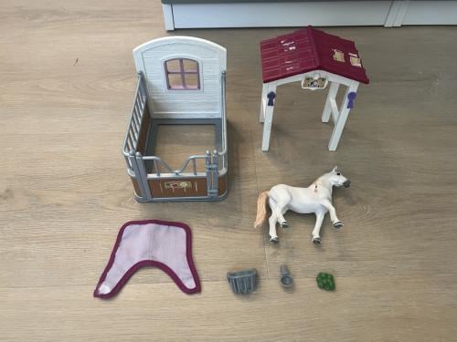 Schleich Horse Club paard met stal