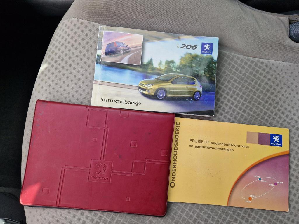 Peugeot 206 1.6-16v gentry