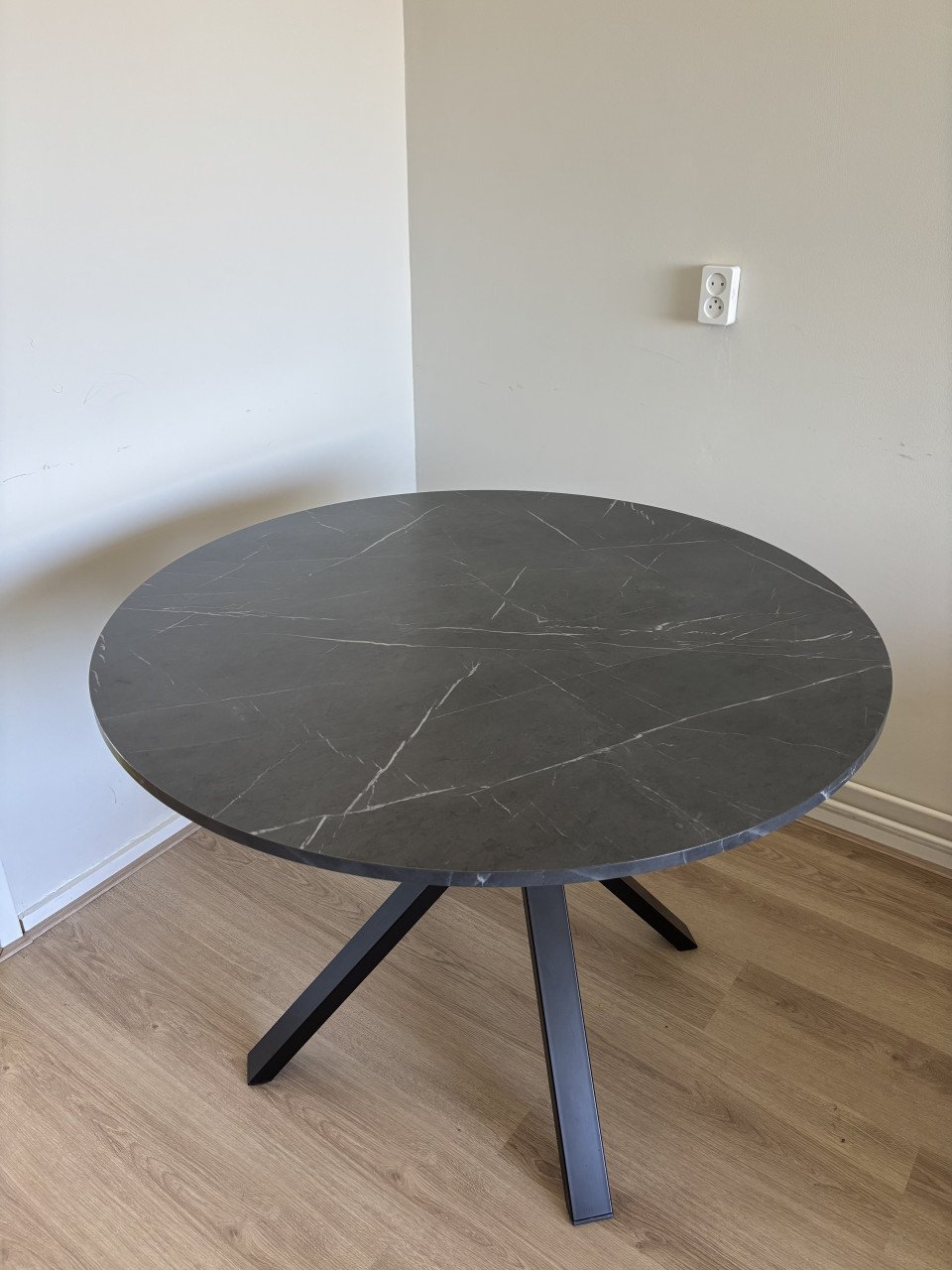 Ronde eettafel