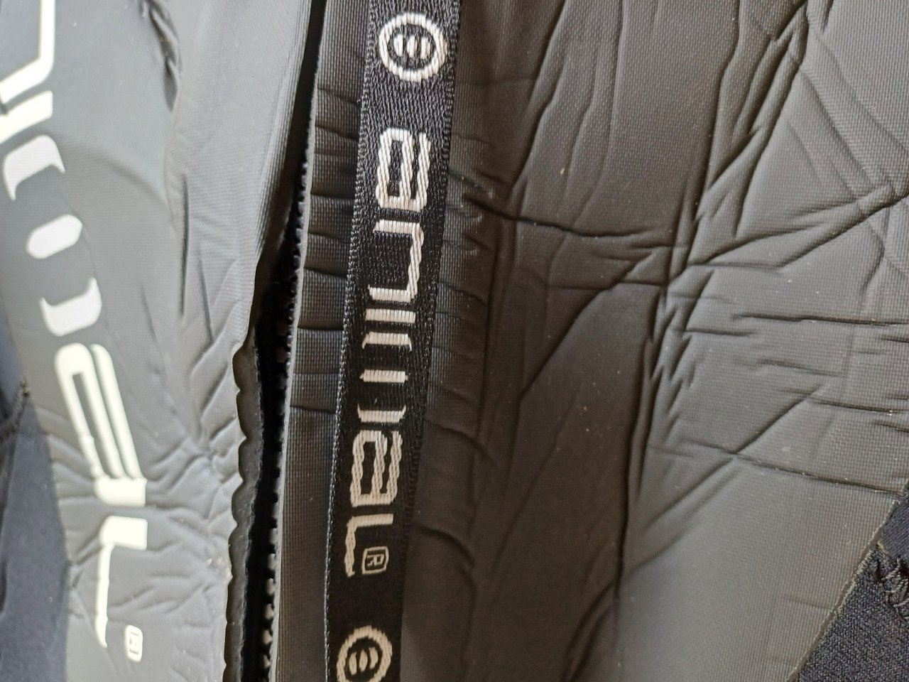 Wetsuit surfpak
