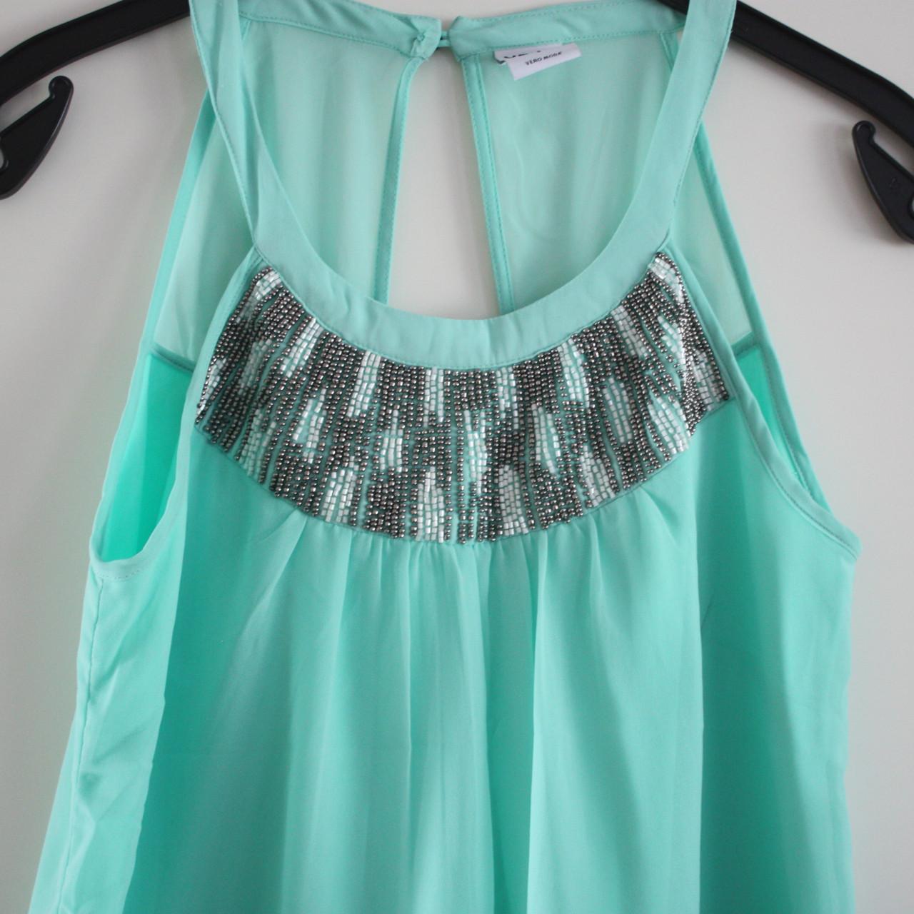 Mintgroene top met steentjes maat s