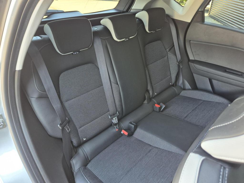 Renault Captur 1.0 tce 90 techno 360° camera, bose audiosystem, navigatie, 