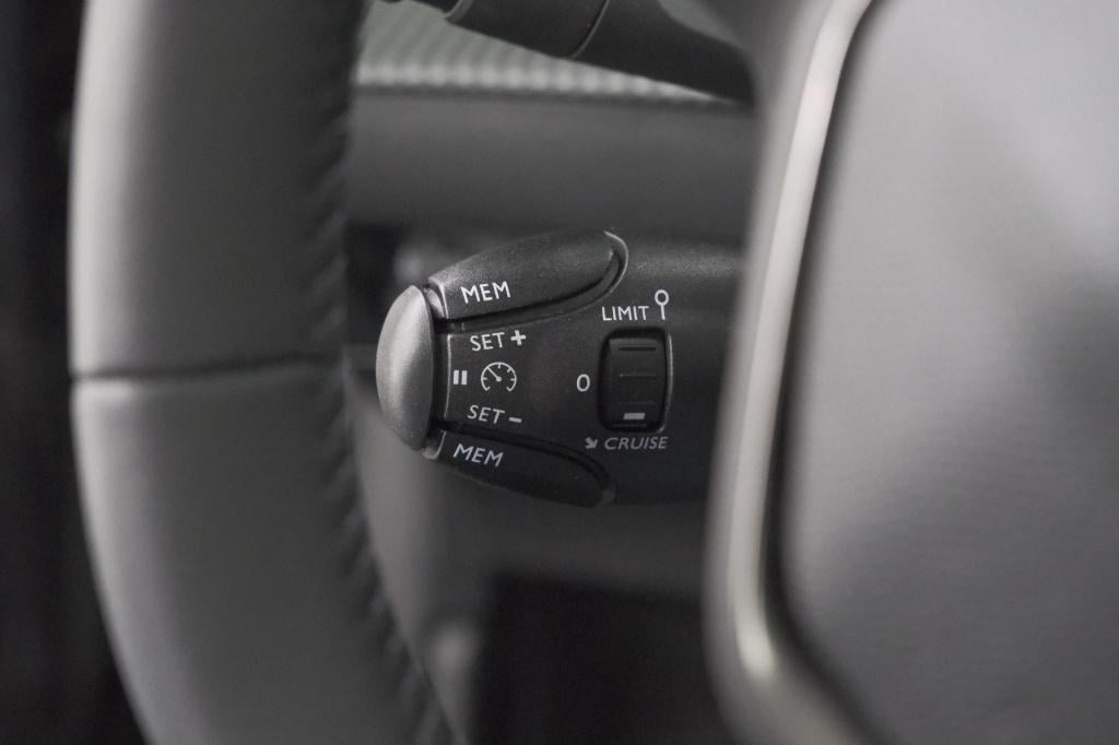 Peugeot 208 ev allure 50 kwh | 98,9% soh | 11 kw lader | navigatie | parkee